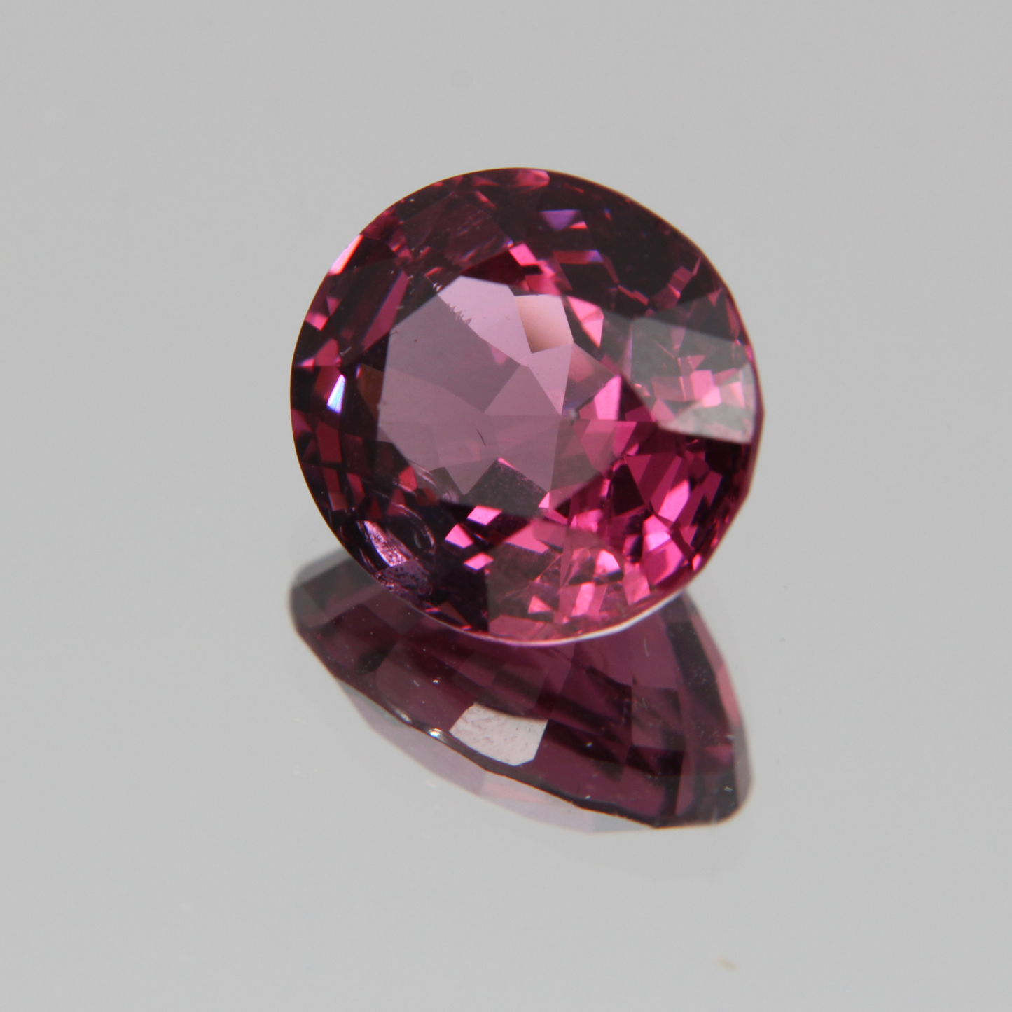 Pink-Roter Spinell 5.57ct