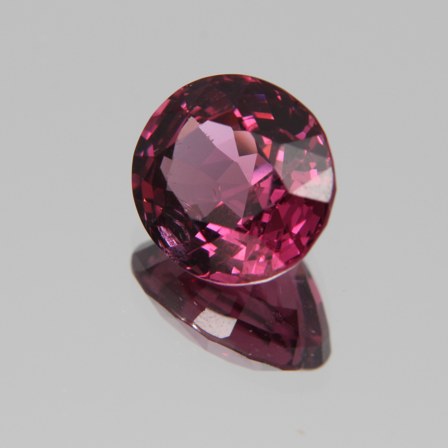 Pink-Roter Spinell 5.57ct