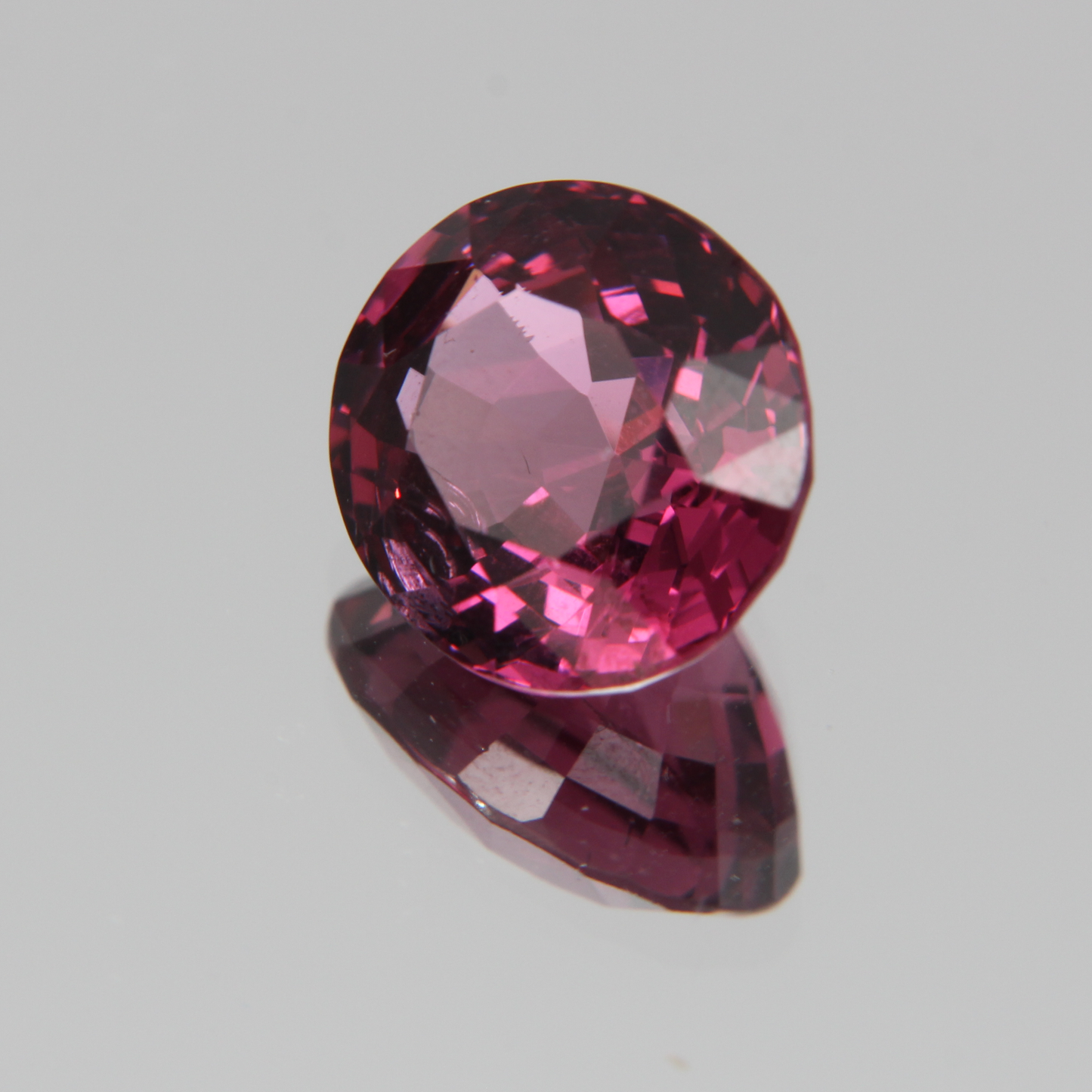 Pink-Roter Spinell 5.57ct