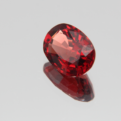 Orange-Roter Spinell 2.50 ct
