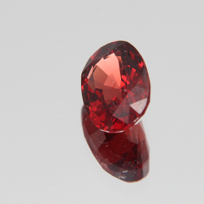 Orange-Roter Spinell 2.50 ct