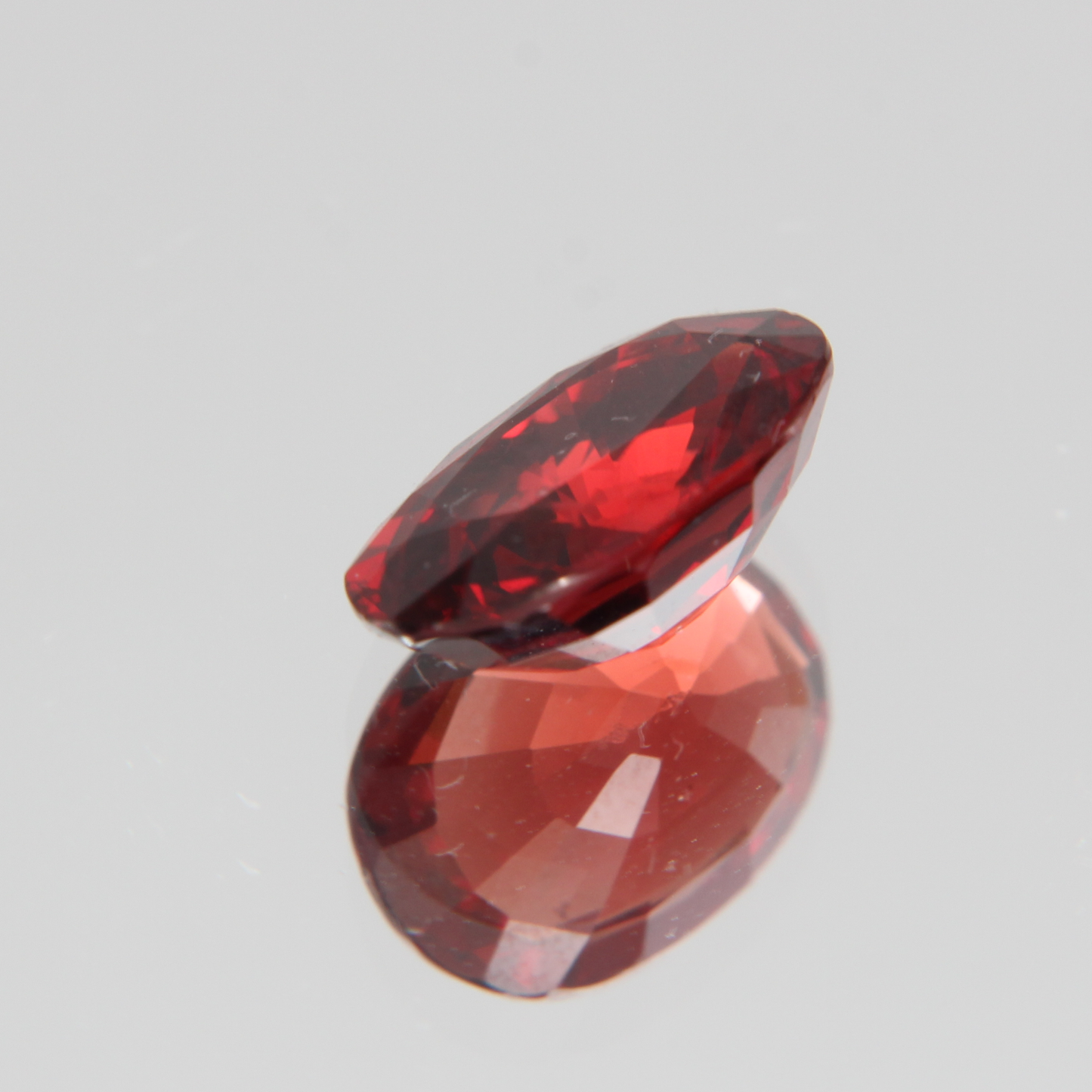 Orange-Roter Spinell 2.50 ct