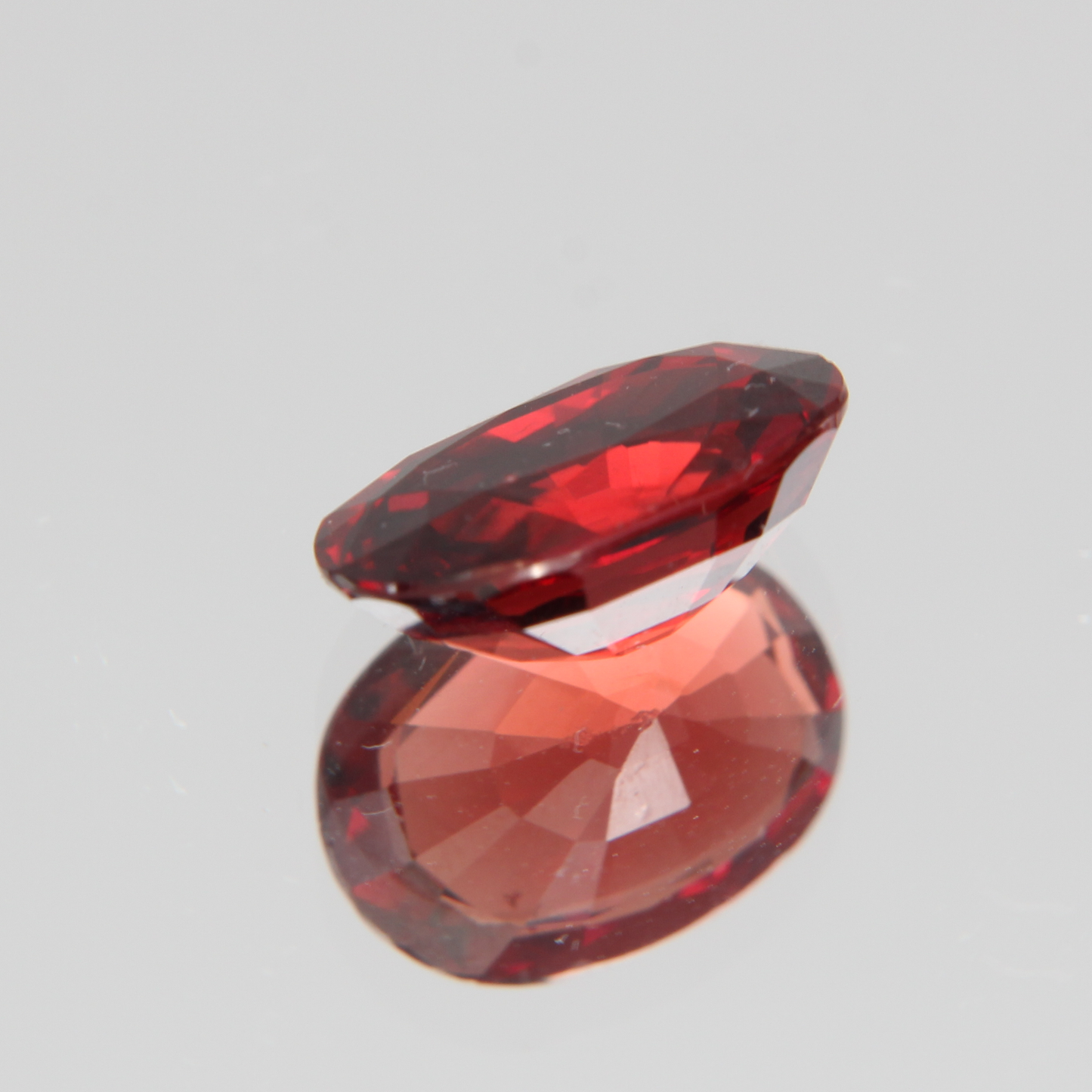 Orange-Roter Spinell 2.50 ct