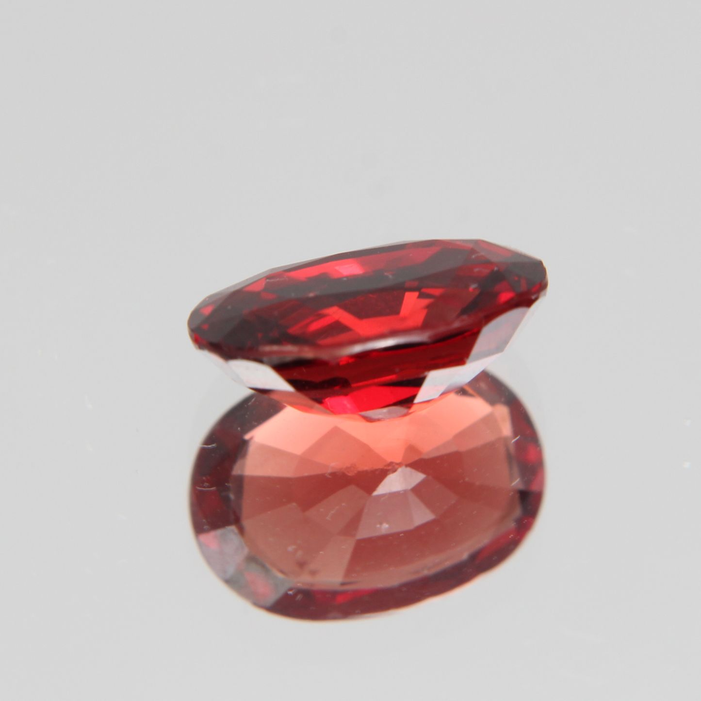Orange-Roter Spinell 2.50 ct