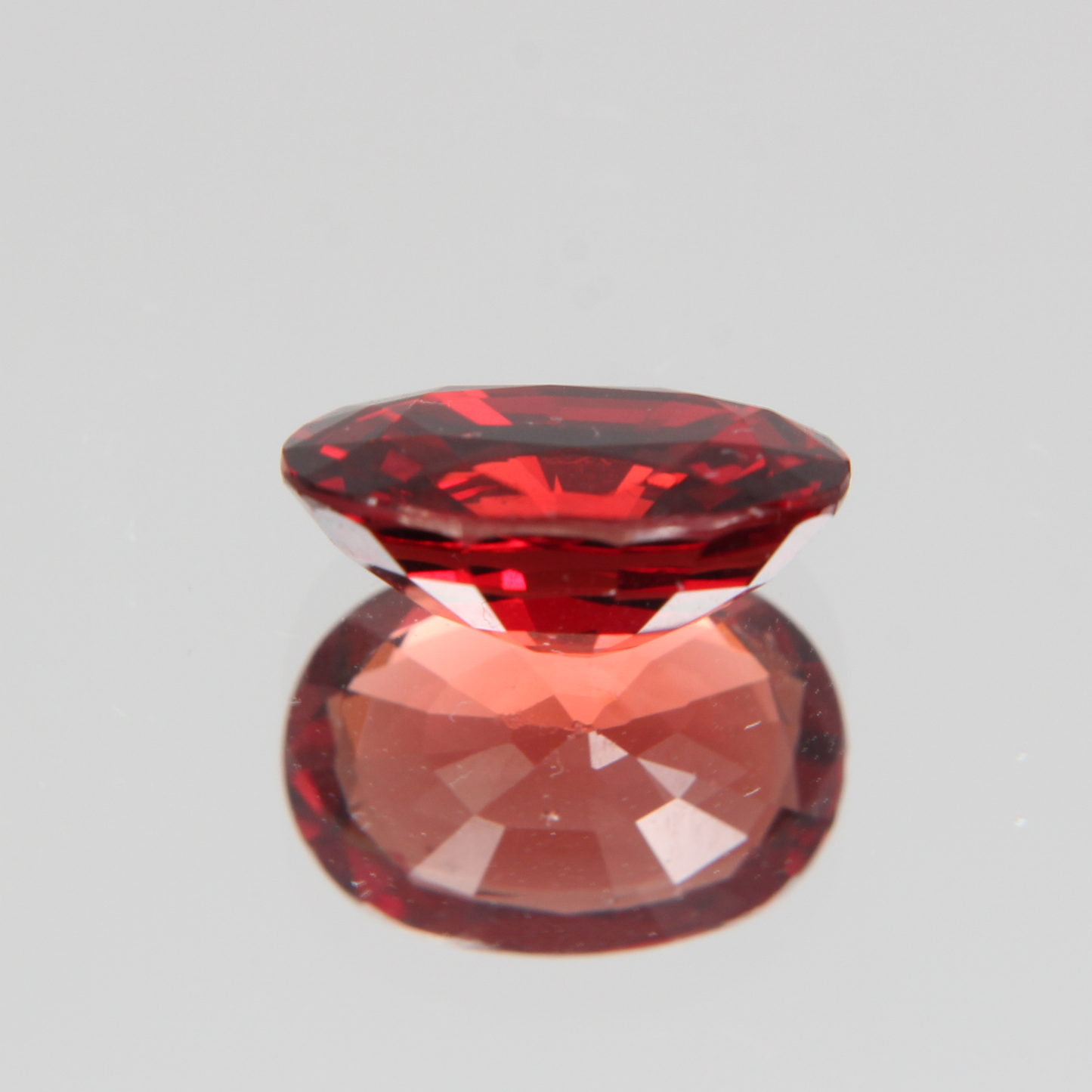 Orange-Roter Spinell 2.50 ct