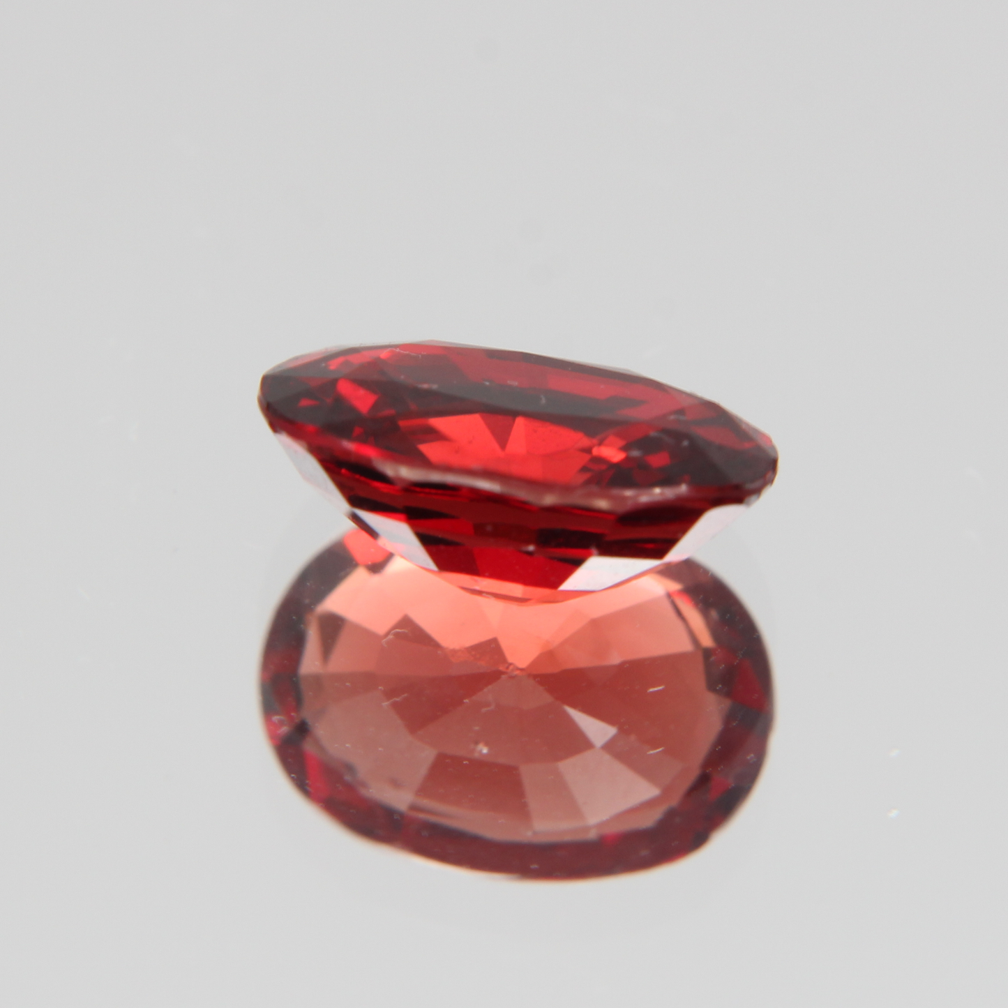 Orange-Roter Spinell 2.50 ct