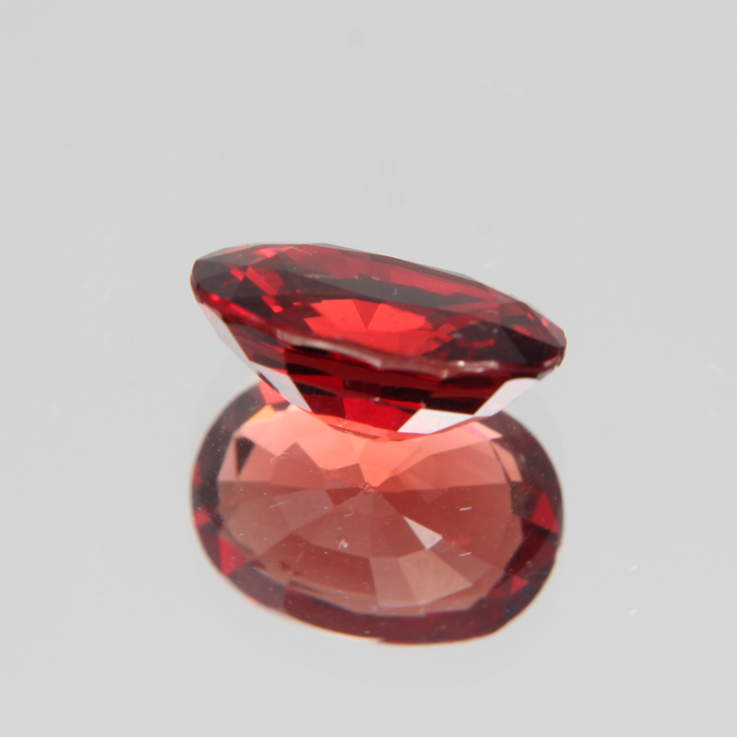 Orange-Roter Spinell 2.50 ct