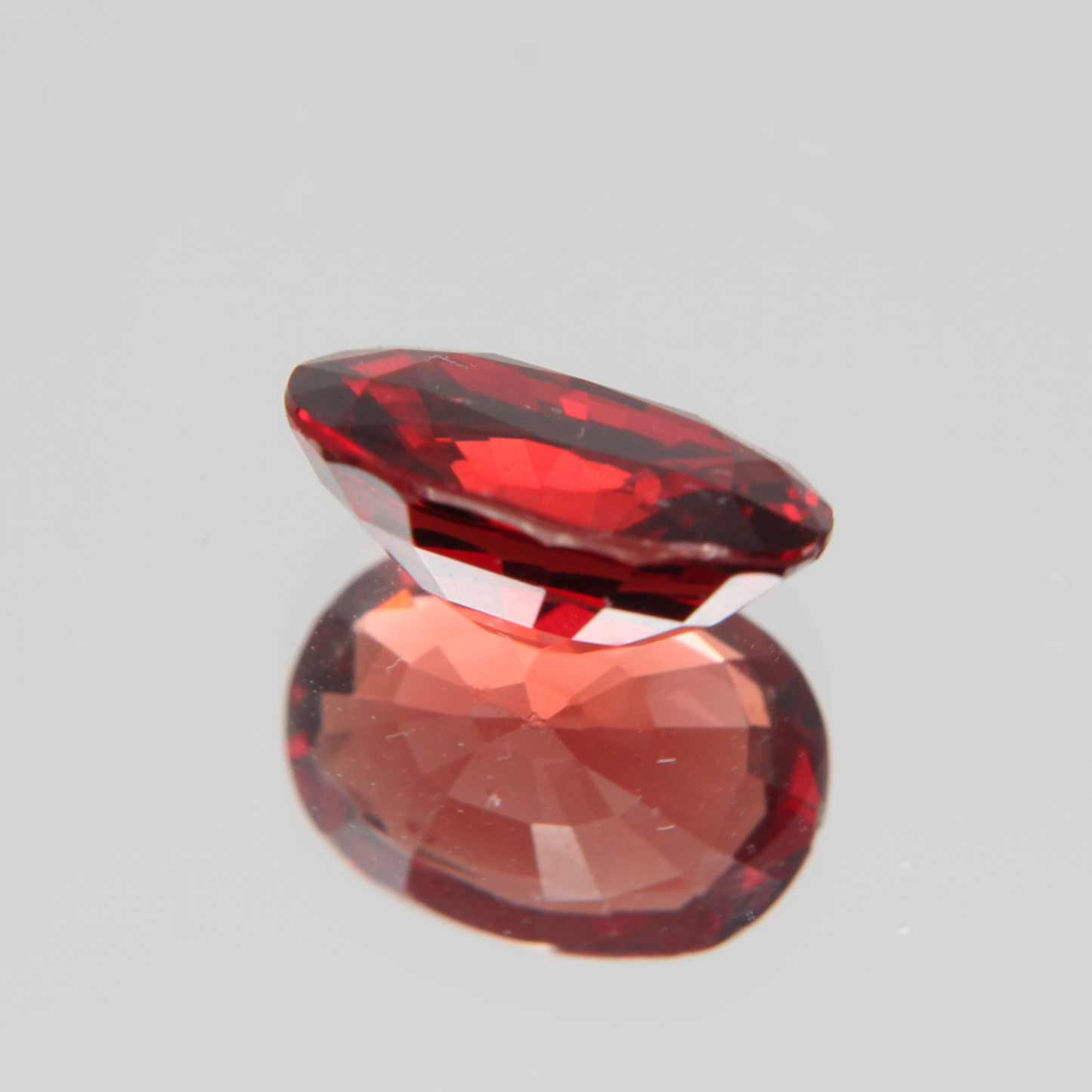 Orange-Roter Spinell 2.50 ct
