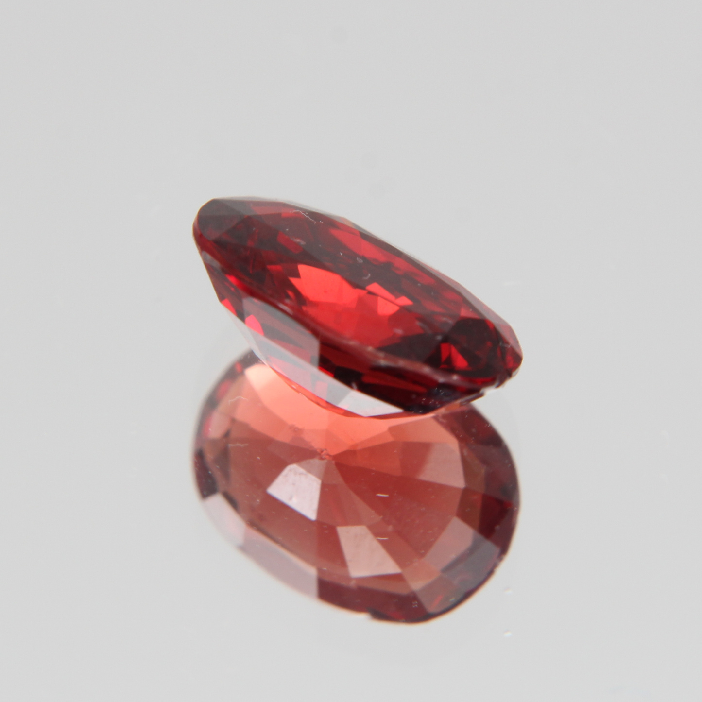 Orange-Roter Spinell 2.50 ct