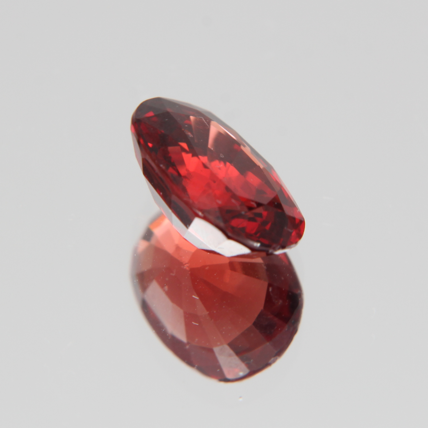 Orange-Roter Spinell 2.50 ct