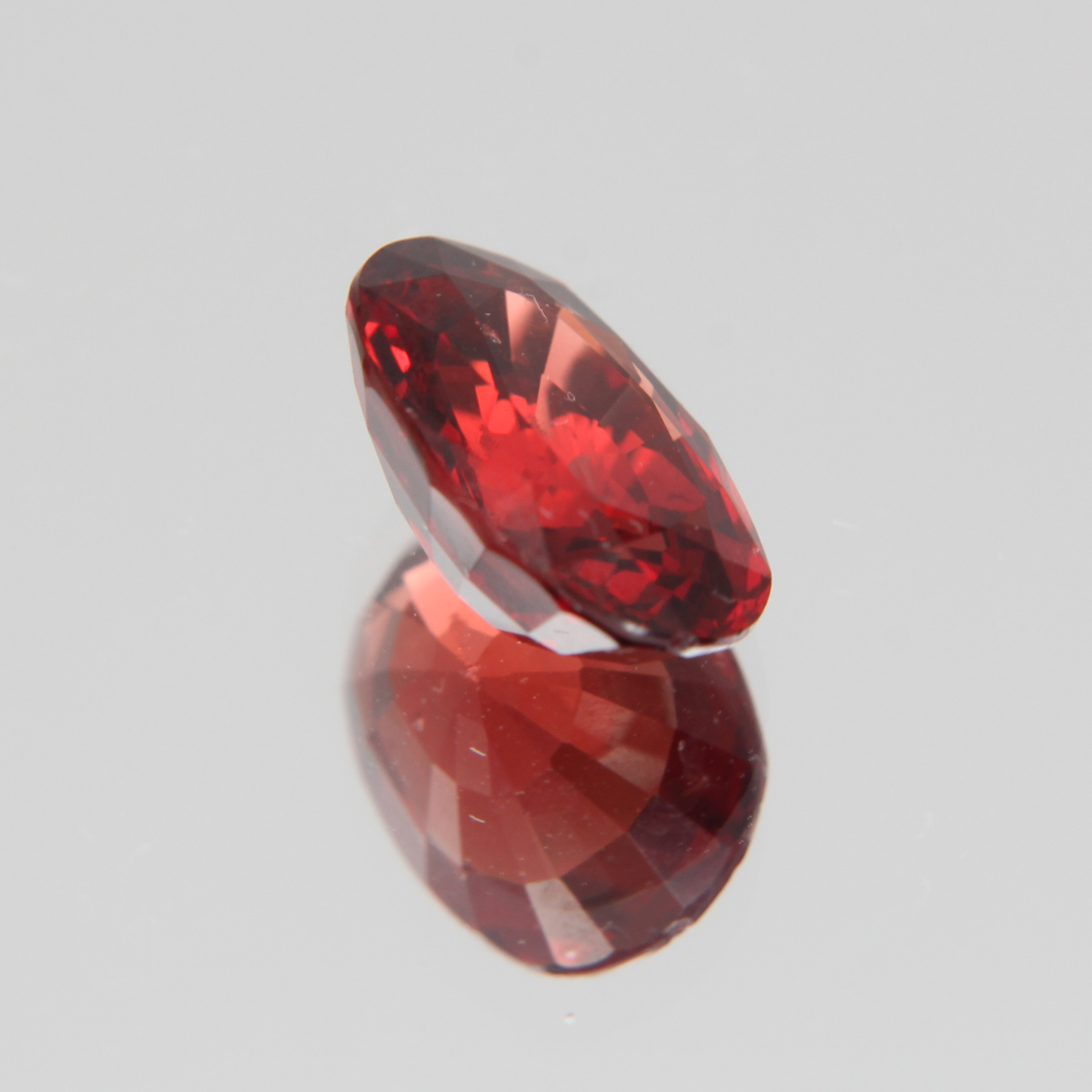 Orange-Roter Spinell 2.50 ct