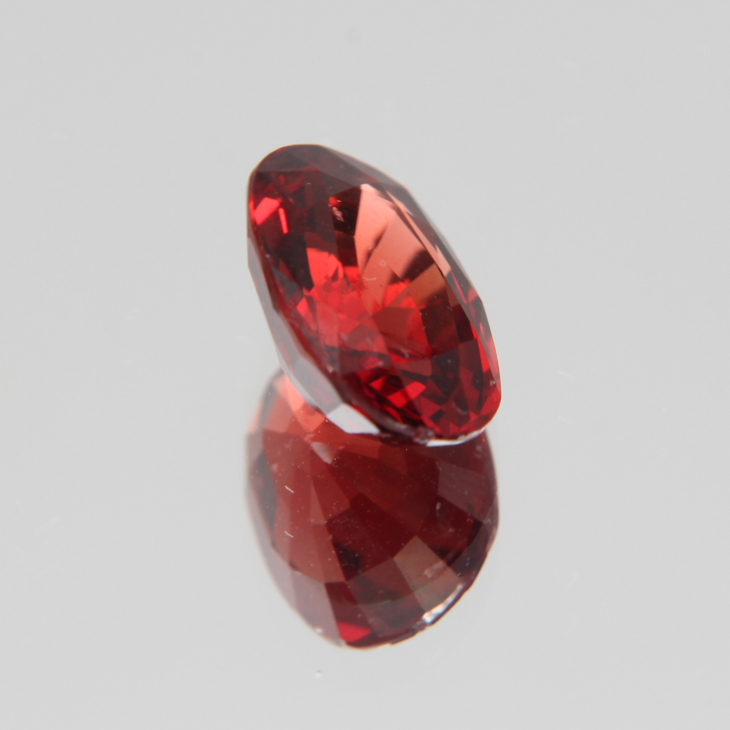 Orange-Roter Spinell 2.50 ct