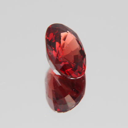 Orange-Roter Spinell 2.50 ct