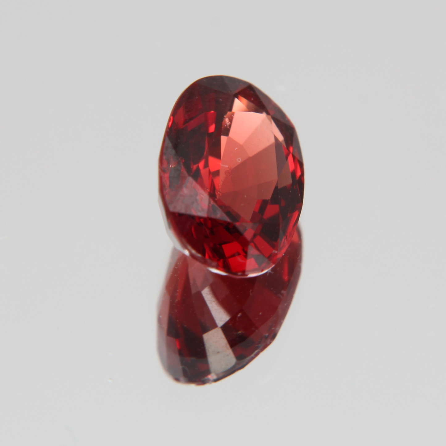 Orange-Roter Spinell 2.50 ct