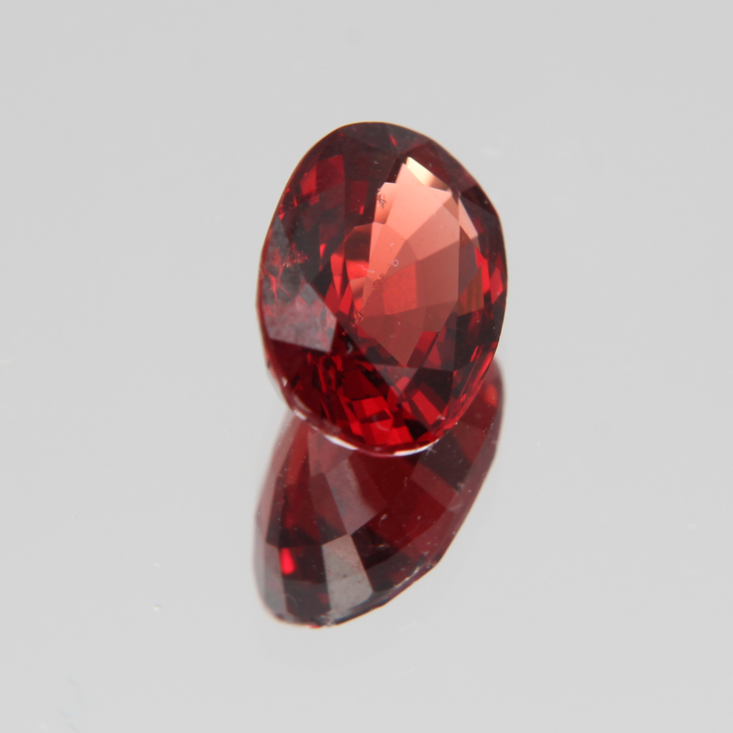 Orange-Roter Spinell 2.50 ct