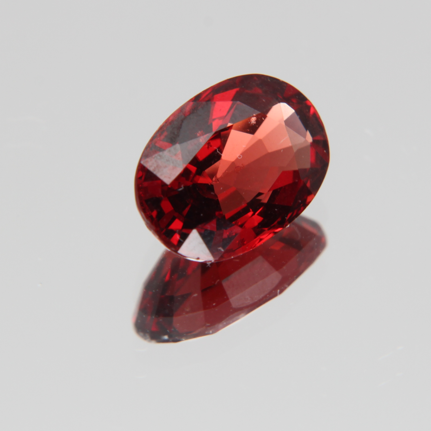 Orange-Roter Spinell 2.50 ct