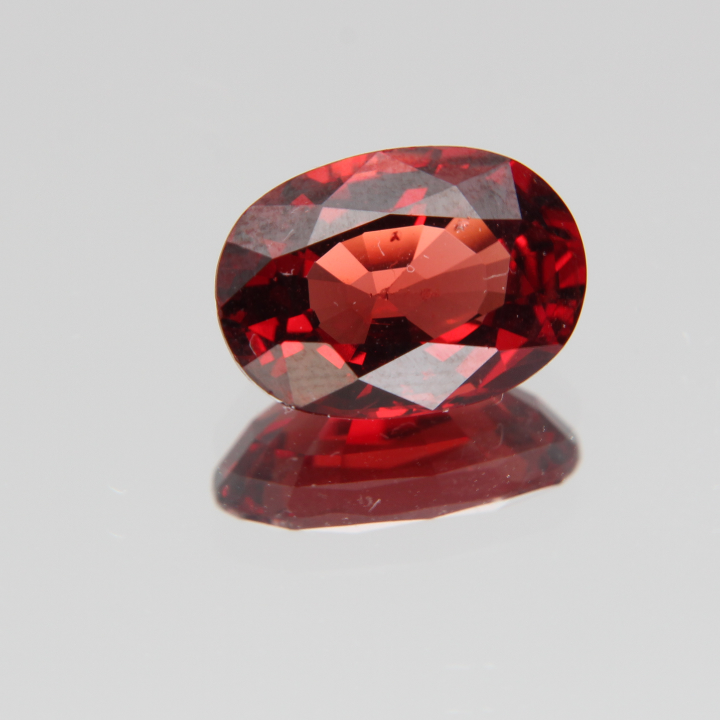 Orange-Roter Spinell 2.50 ct