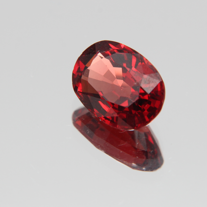 Orange-Roter Spinell 2.50 ct