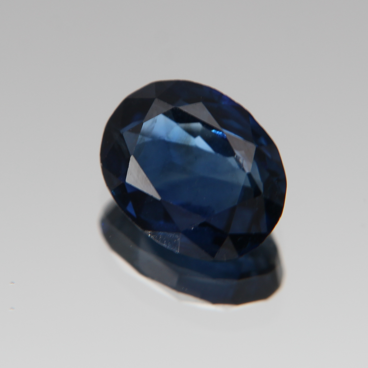 Blauer Saphir 1.99 ct