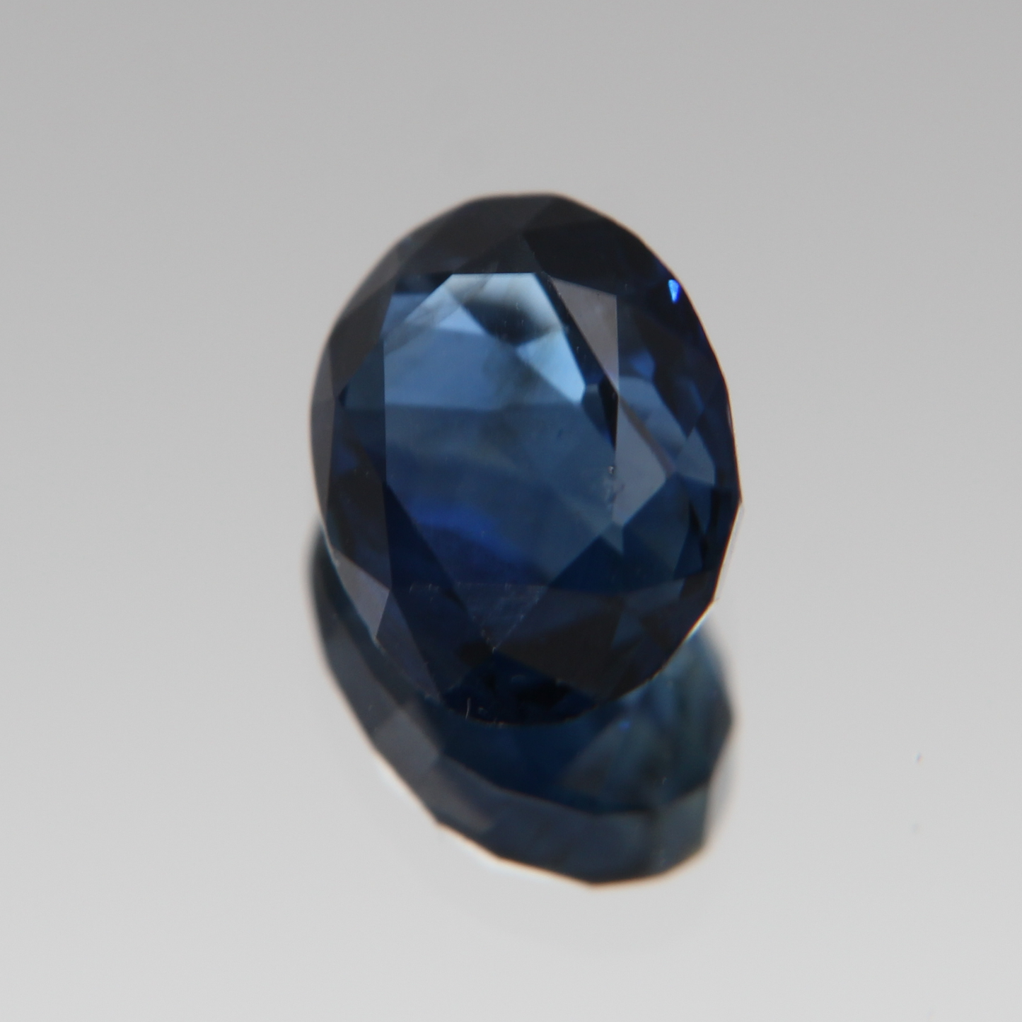 Blauer Saphir 1.99 ct
