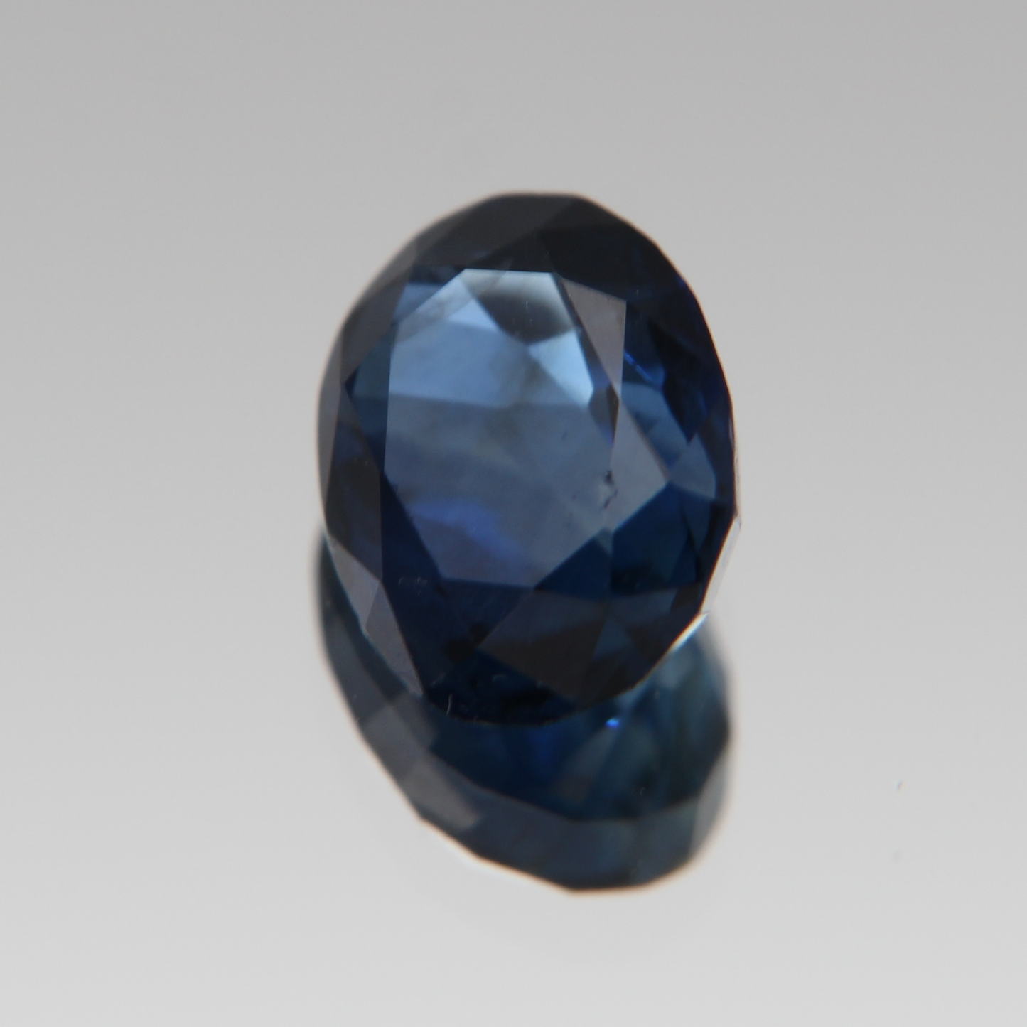 Blauer Saphir 1.99 ct
