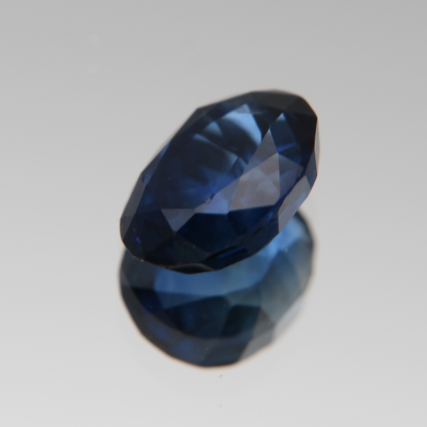 Blauer Saphir 1.99 ct