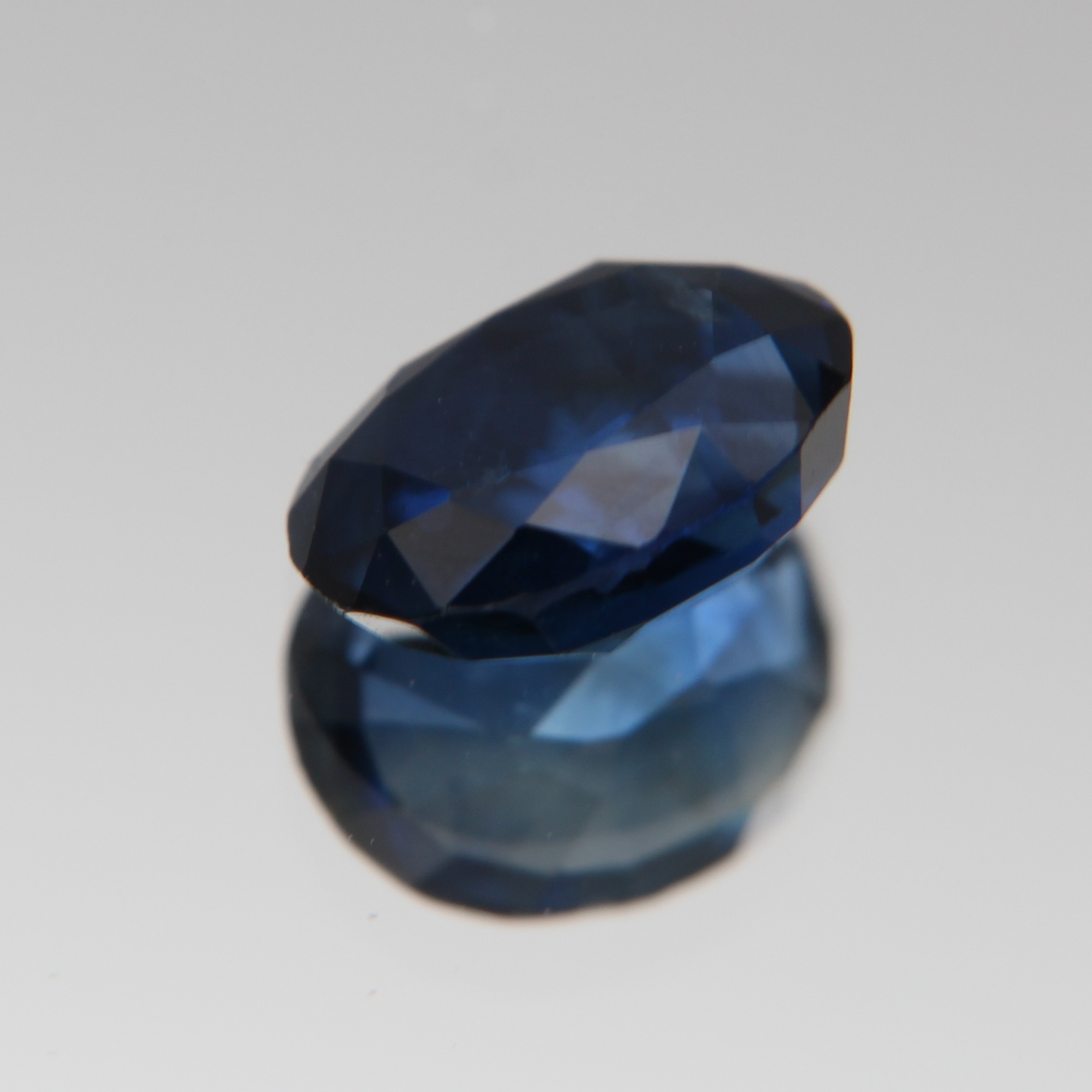 Blauer Saphir 1.99 ct