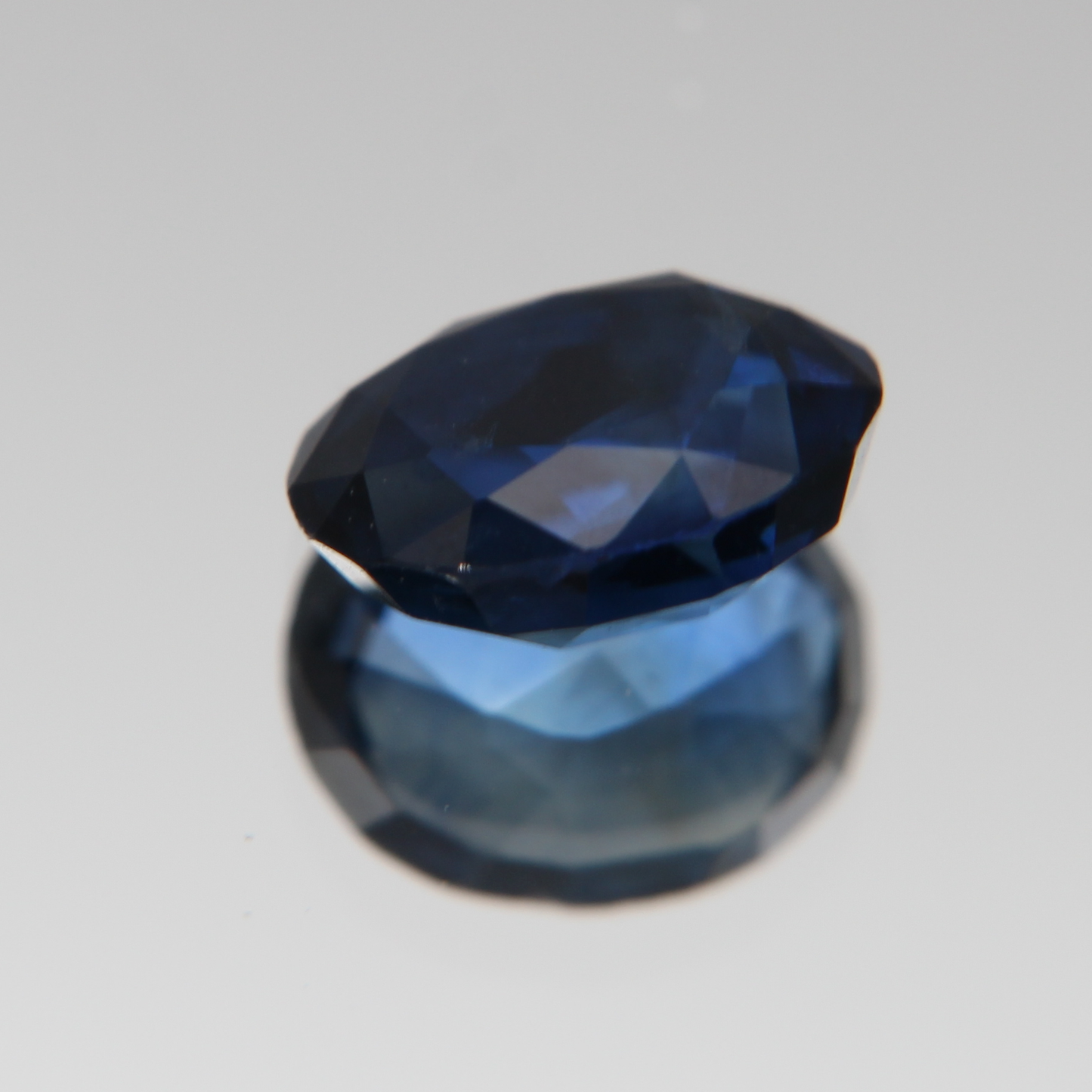 Blauer Saphir 1.99 ct