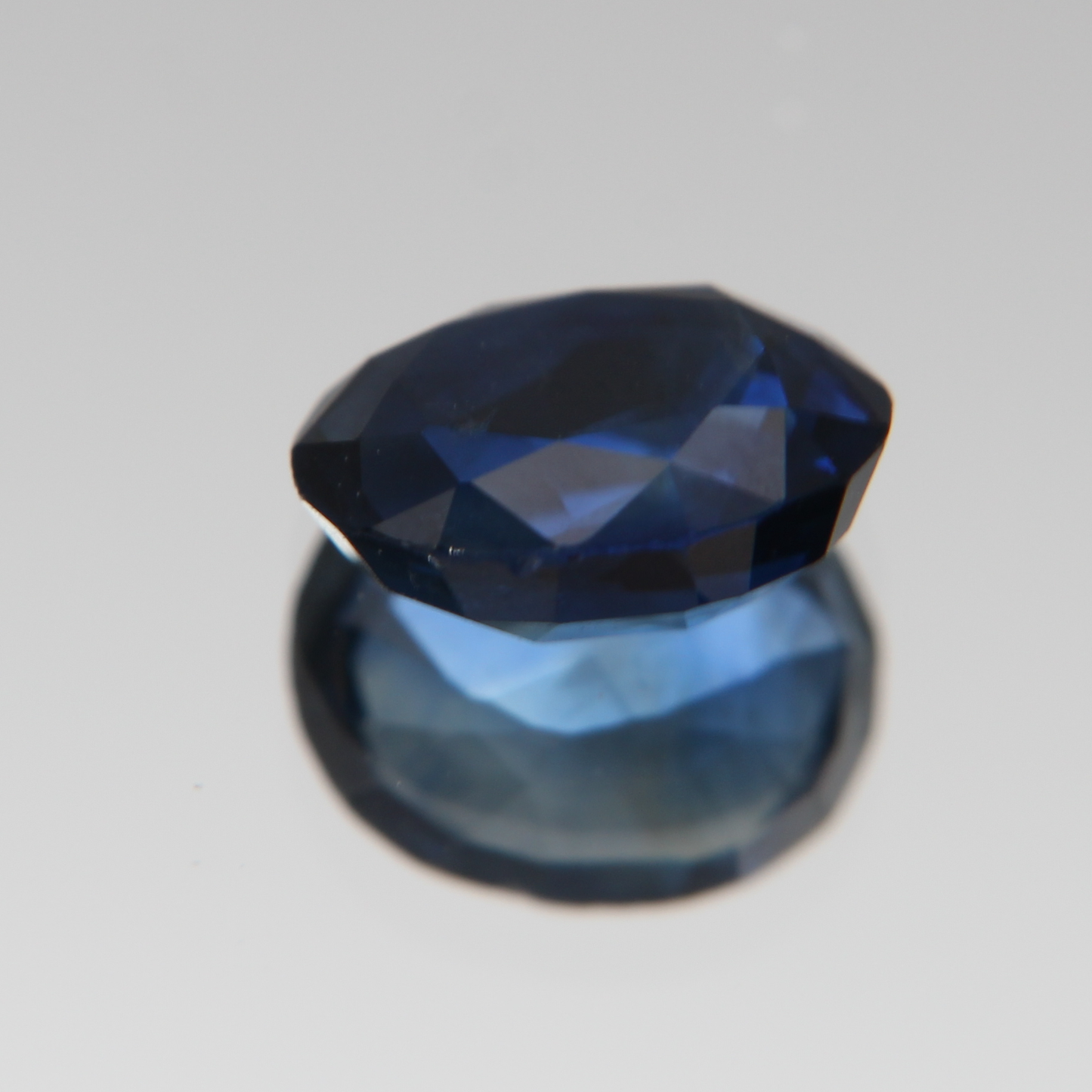 Blauer Saphir 1.99 ct