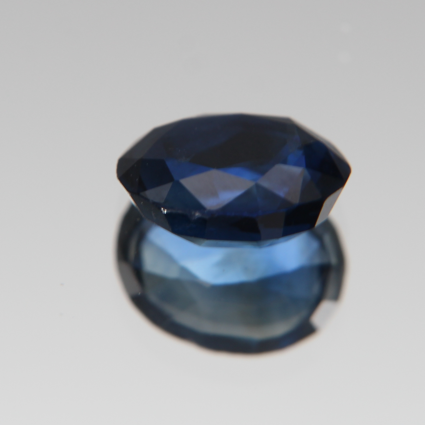 Blauer Saphir 1.99 ct