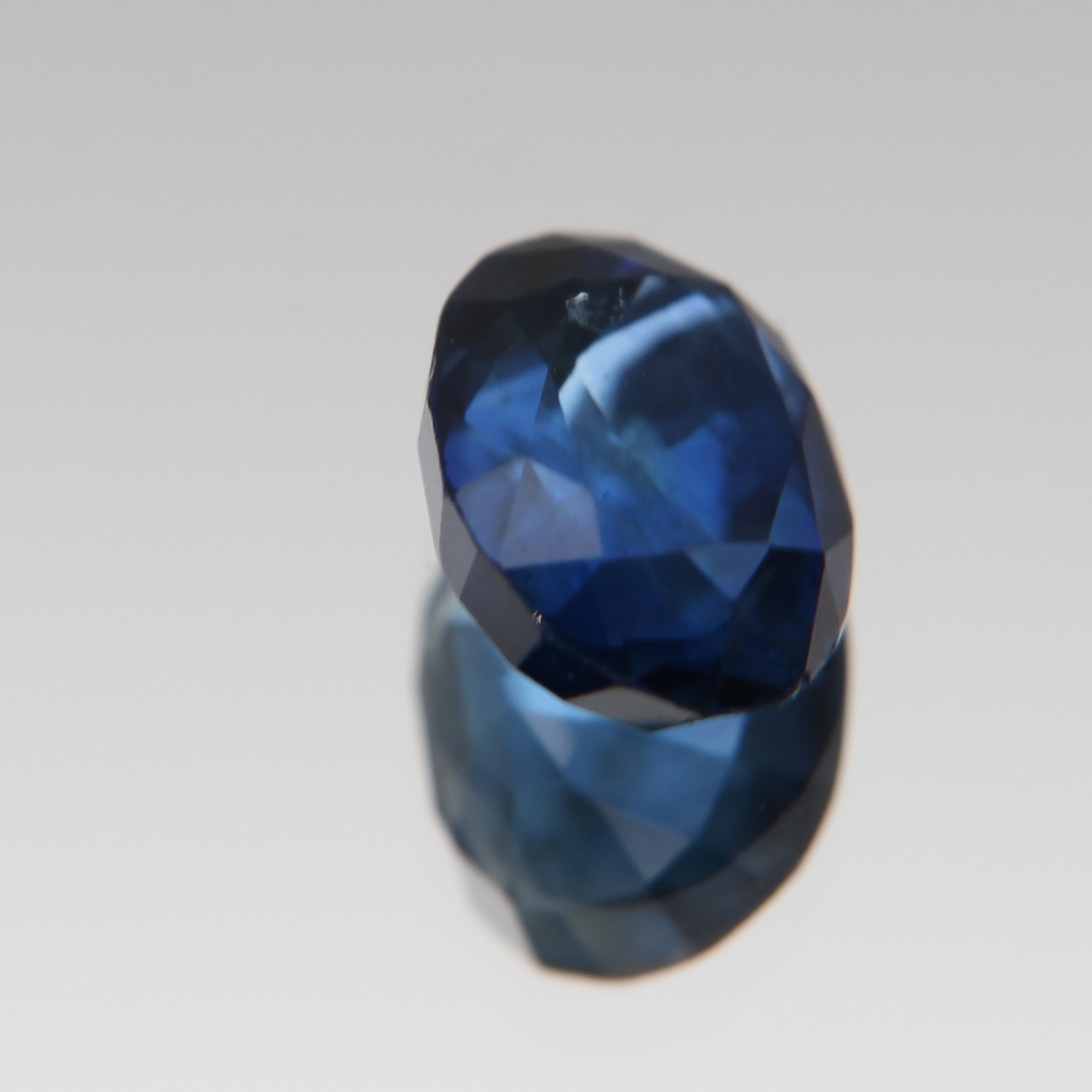 Blauer Saphir 1.99 ct