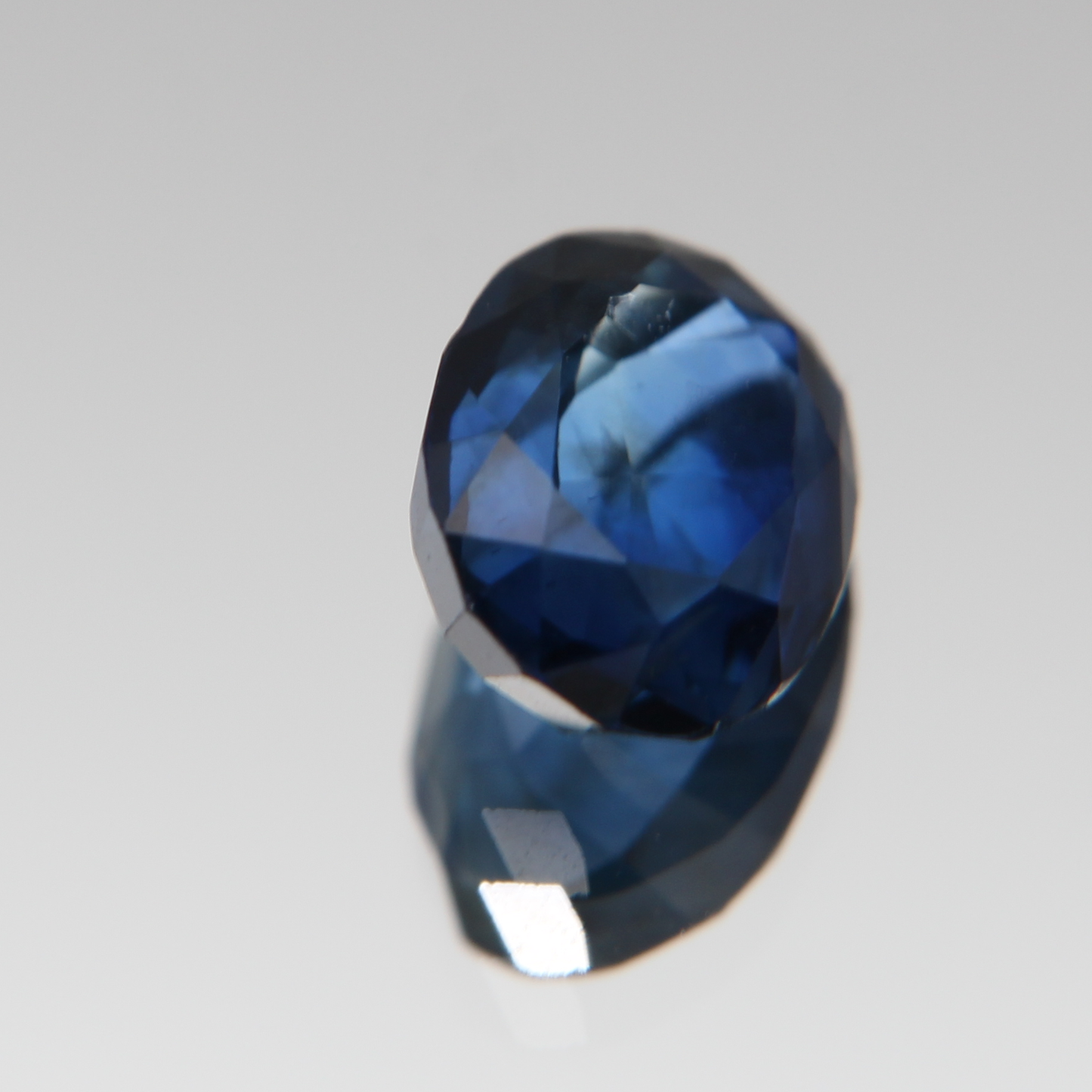 Blauer Saphir 1.99 ct