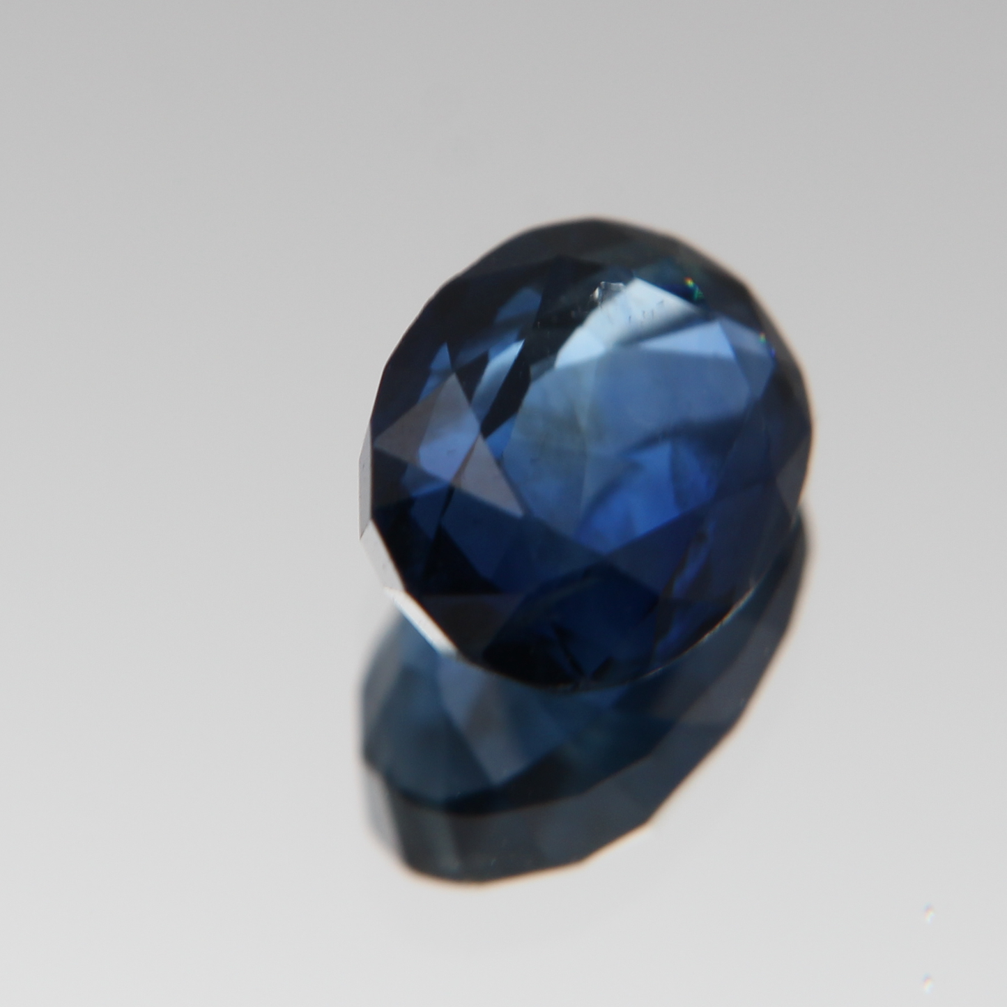 Blauer Saphir 1.99 ct