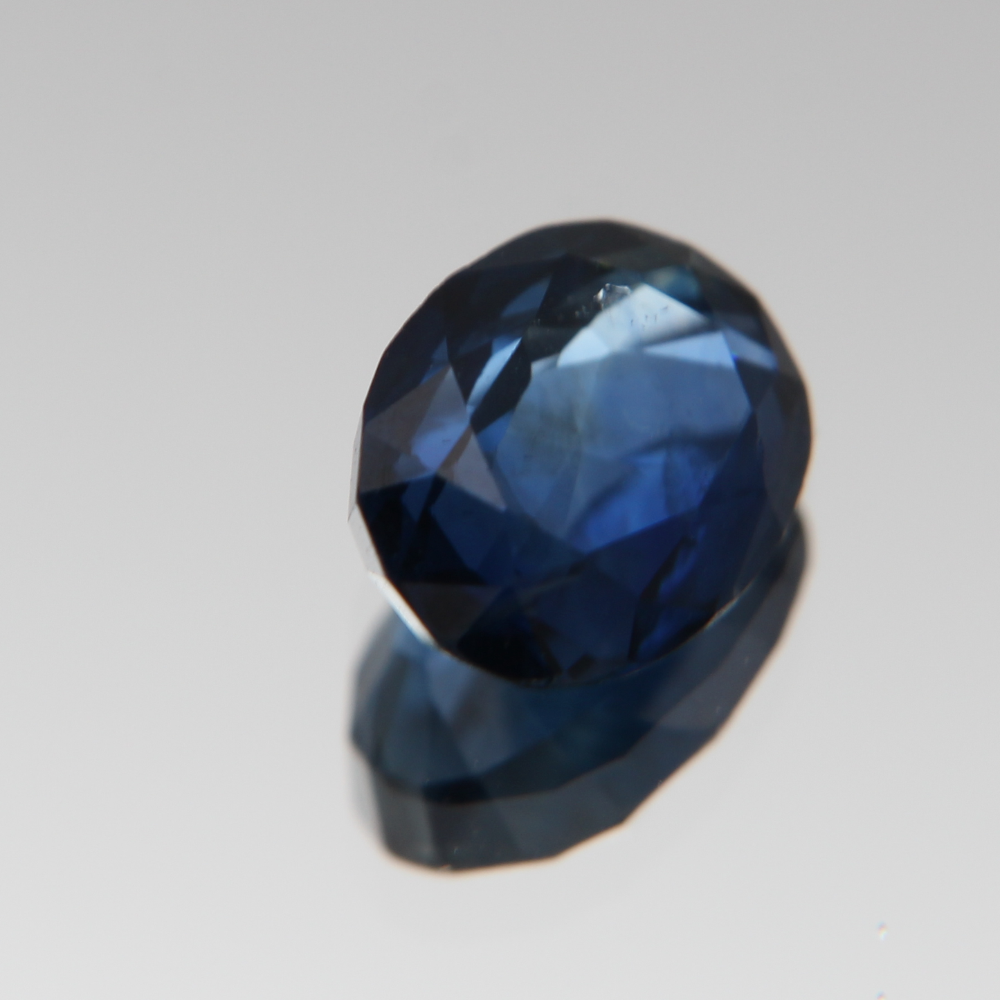 Blauer Saphir 1.99 ct