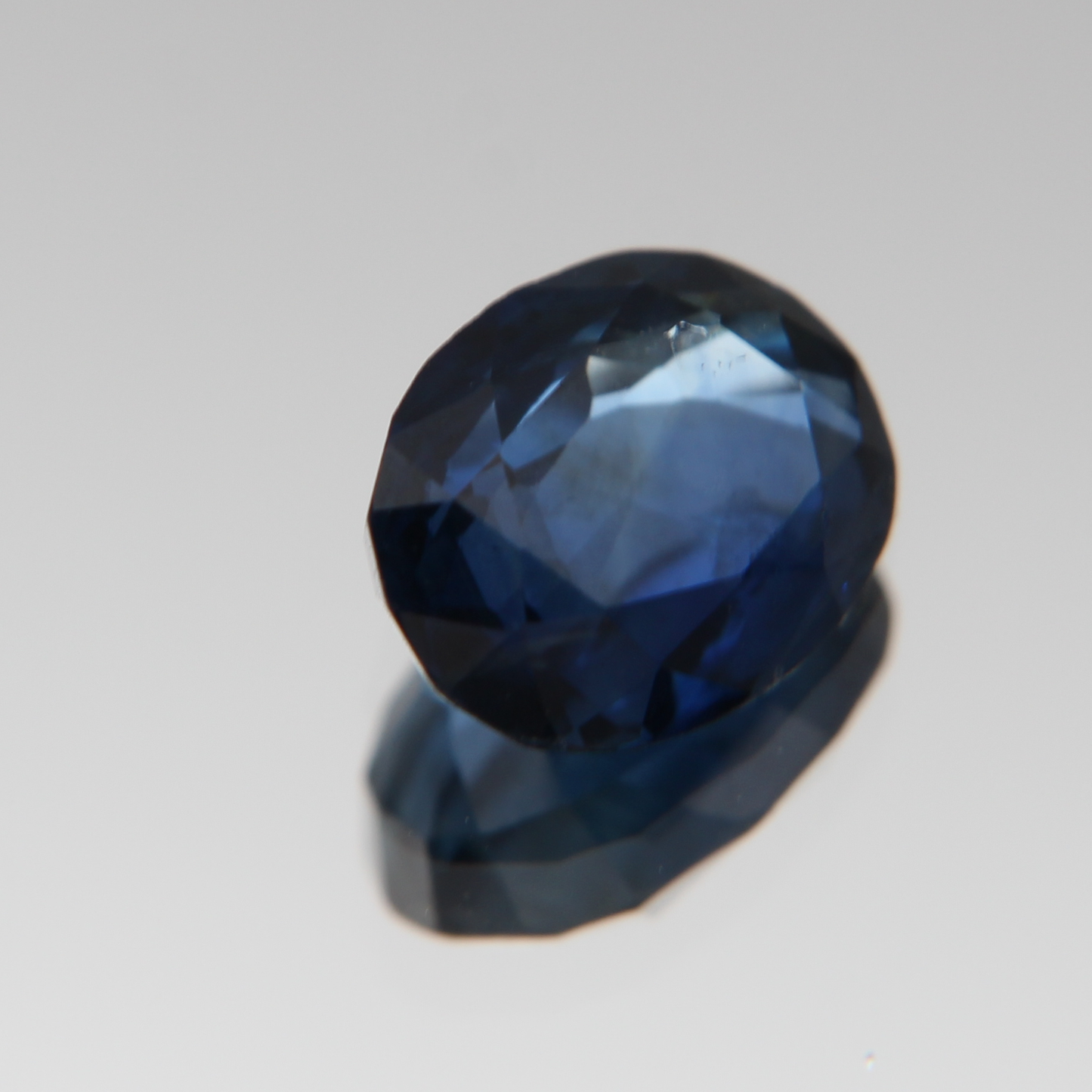 Blauer Saphir 1.99 ct