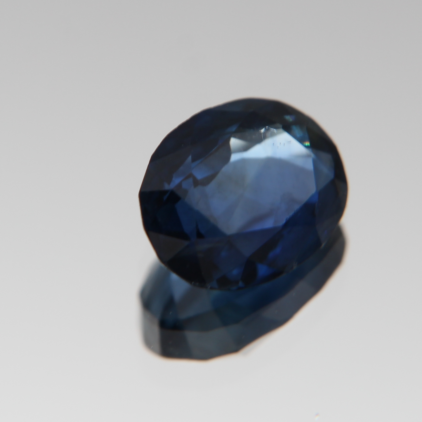 Blauer Saphir 1.99 ct