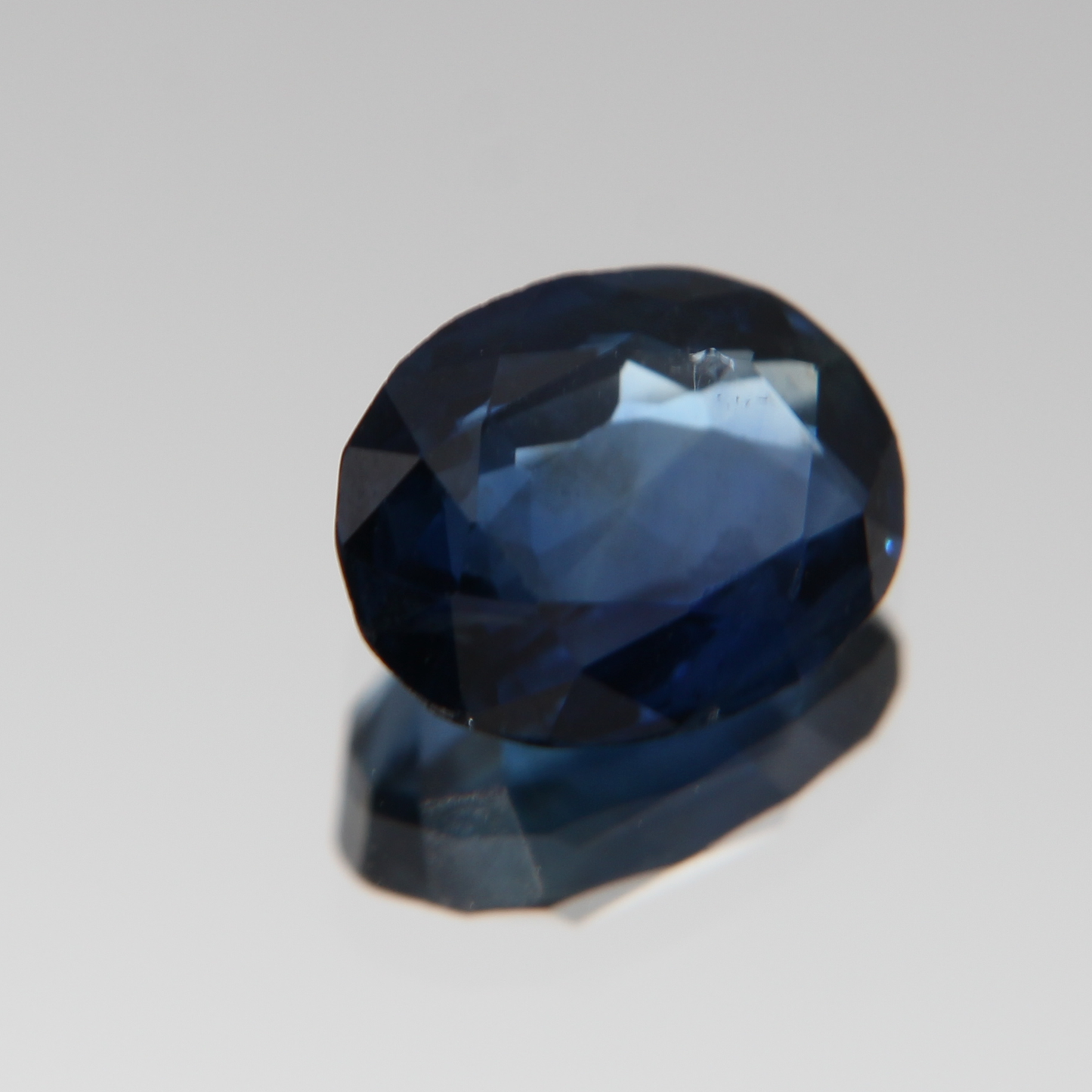 Blauer Saphir 1.99 ct