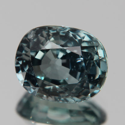 grünlich-Blauer Saphir 3.10 ct