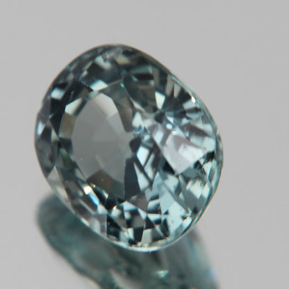 grünlich-Blauer Saphir 3.10 ct