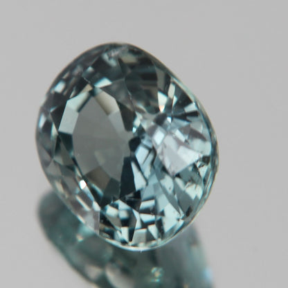 grünlich-Blauer Saphir 3.10 ct