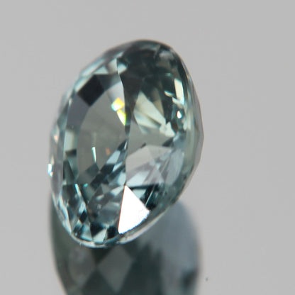grünlich-Blauer Saphir 3.10 ct