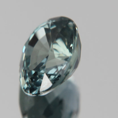 grünlich-Blauer Saphir 3.10 ct