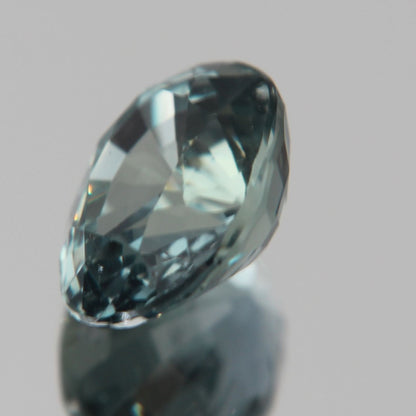 grünlich-Blauer Saphir 3.10 ct