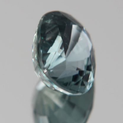 grünlich-Blauer Saphir 3.10 ct