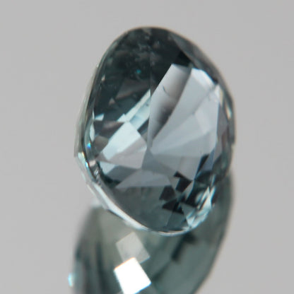 grünlich-Blauer Saphir 3.10 ct