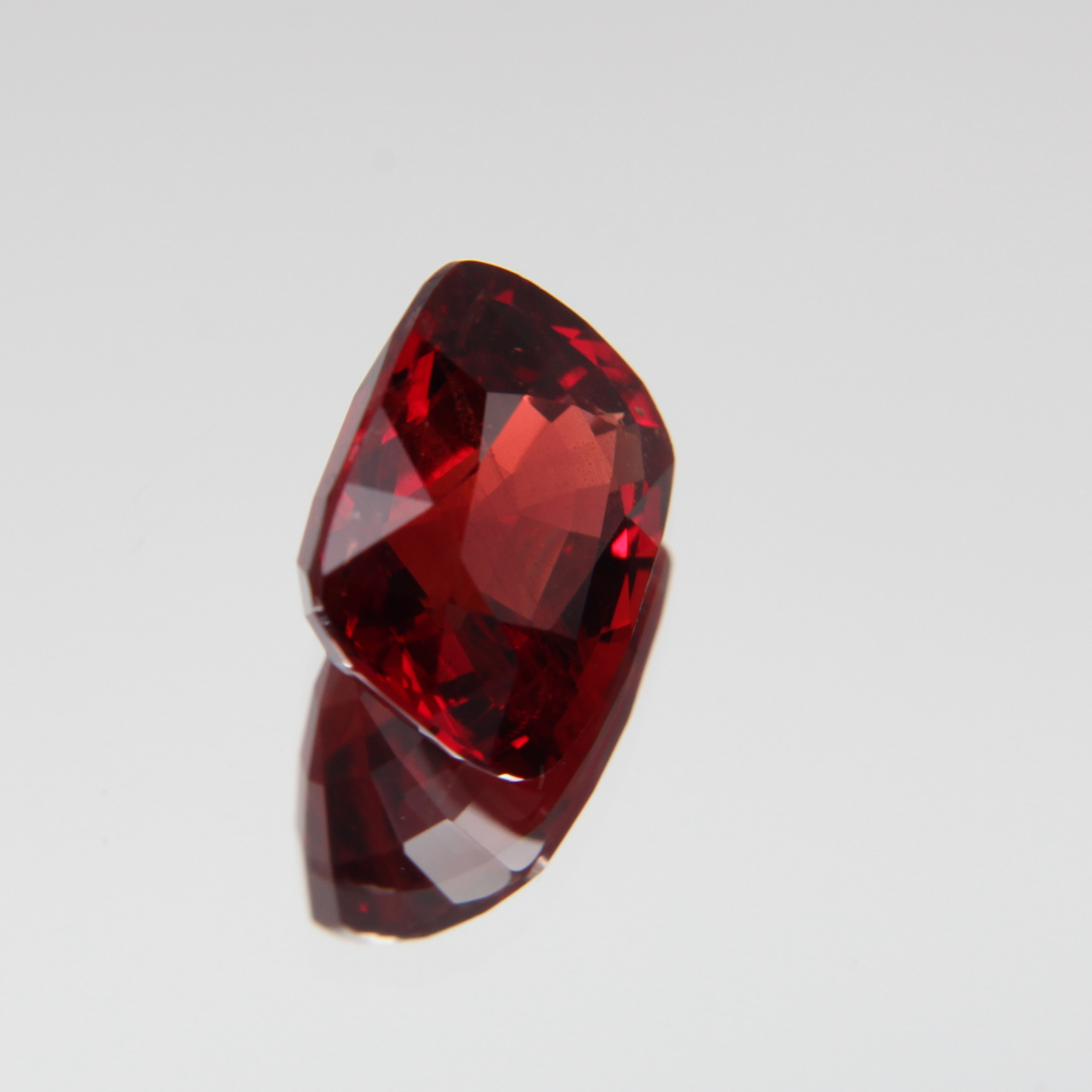 roter Spinell 3.51 ct
