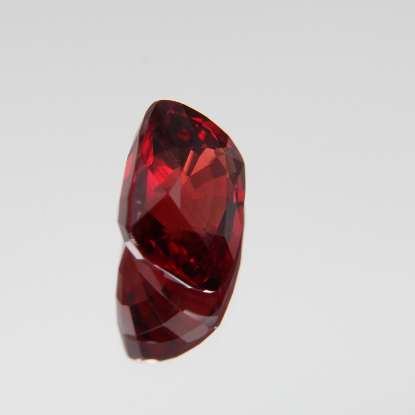 roter Spinell 3.51 ct