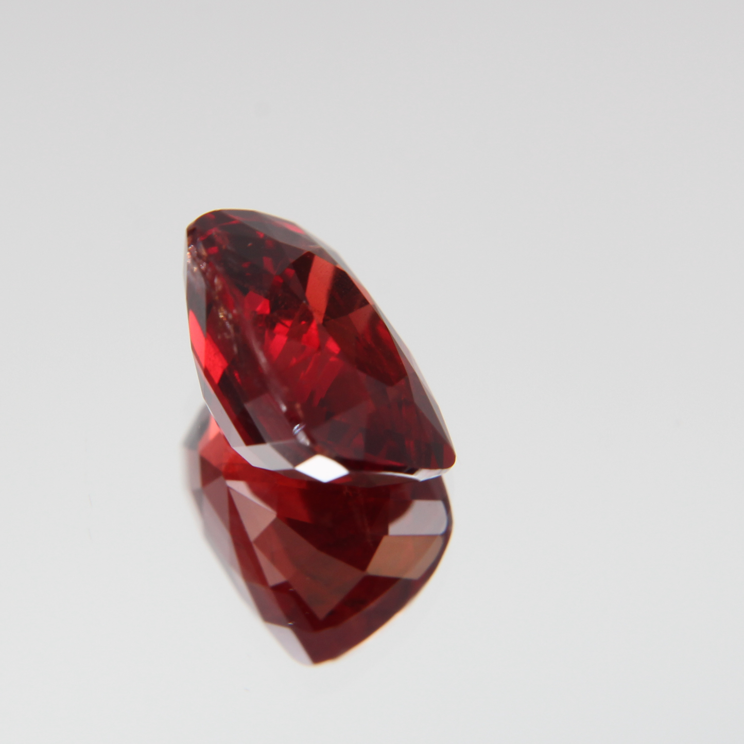 roter Spinell 3.51 ct