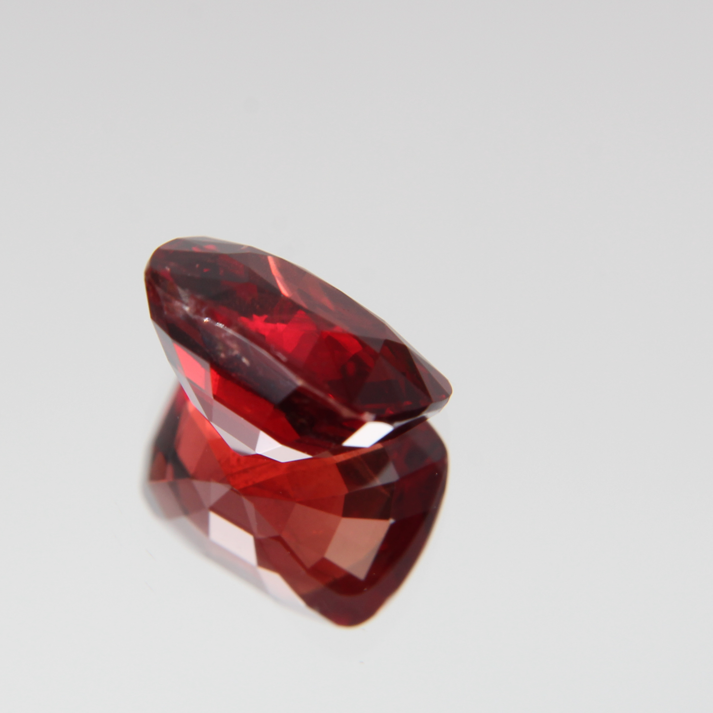 roter Spinell 3.51 ct