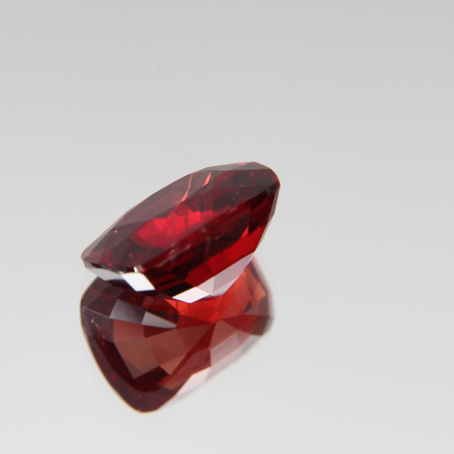 roter Spinell 3.51 ct